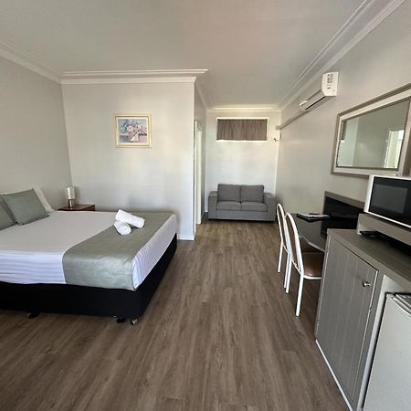 Bucketts Way Motel Gloucester Eksteriør billede
