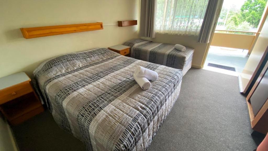 Bucketts Way Motel Gloucester Eksteriør billede