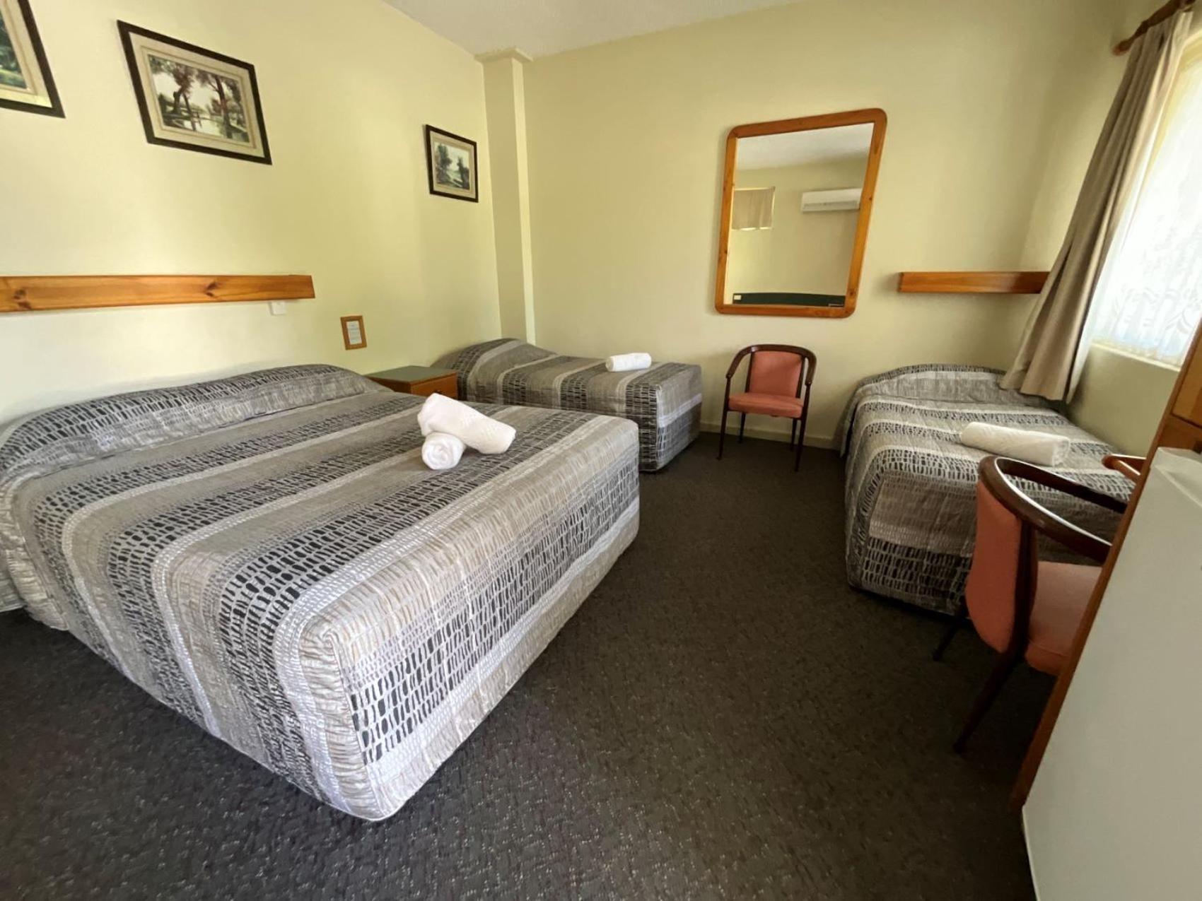 Bucketts Way Motel Gloucester Eksteriør billede