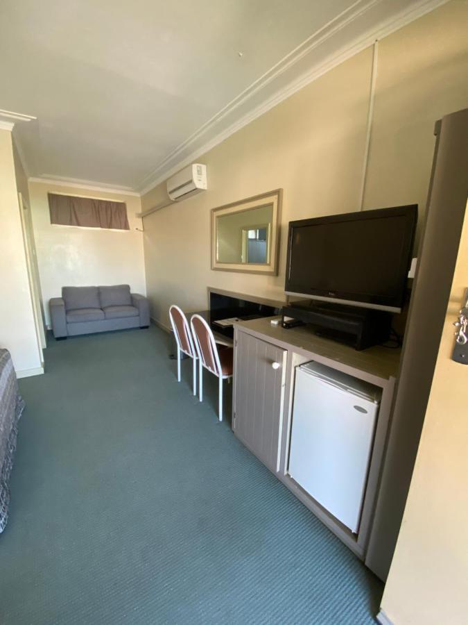 Bucketts Way Motel Gloucester Eksteriør billede